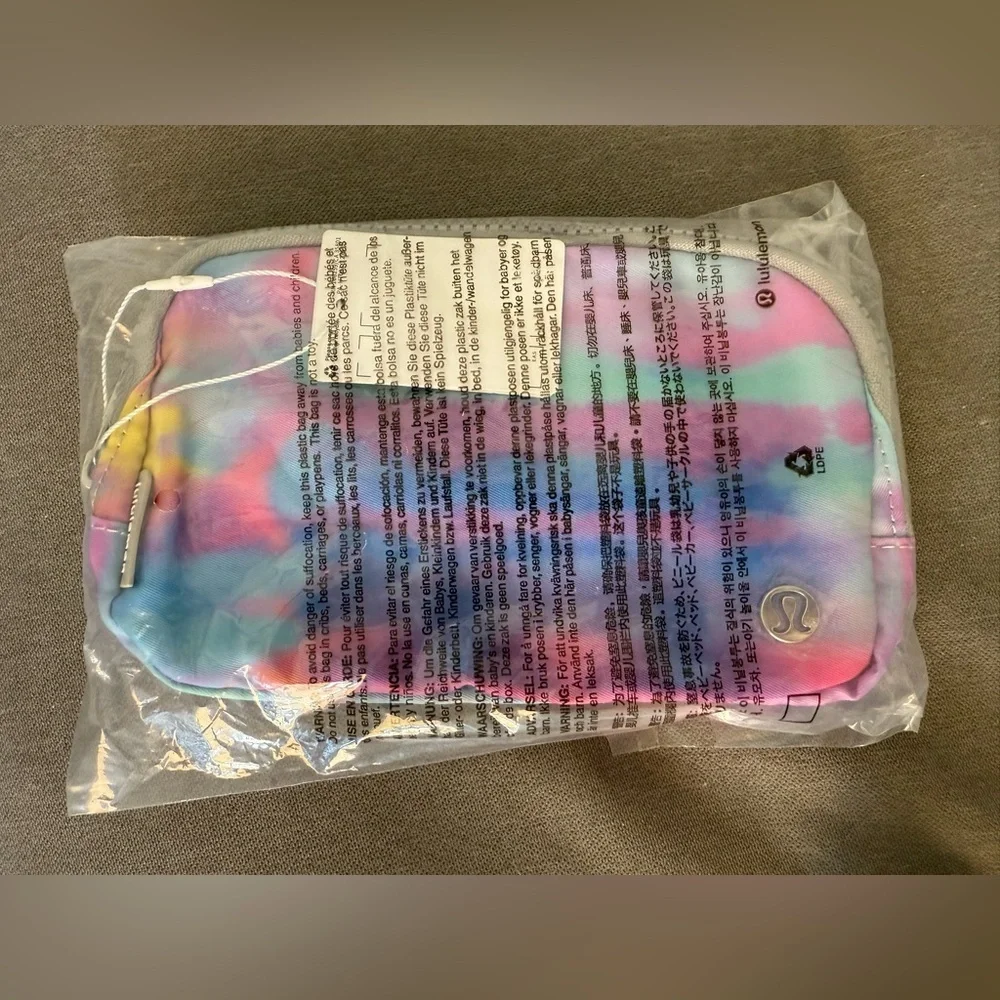 NWT Lululemon Tie Dye Everywhere Belt Bag